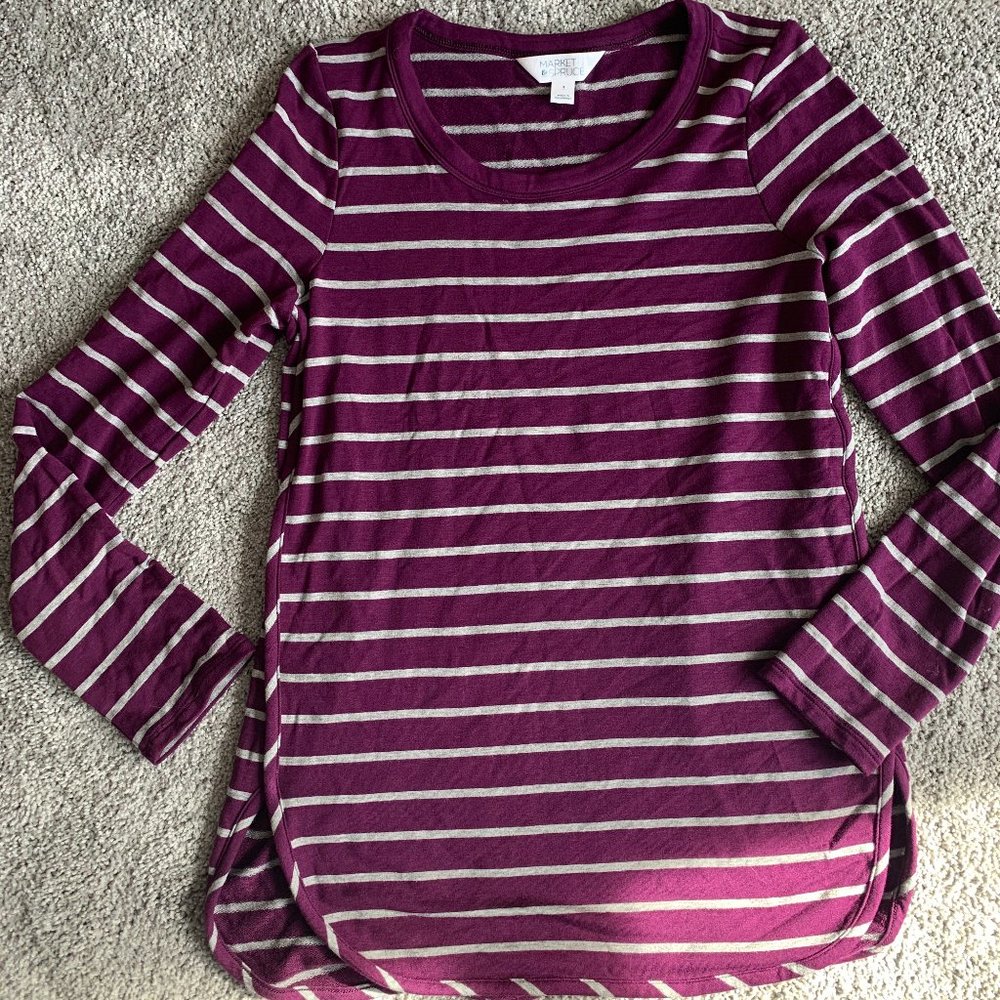 Market and Spruce maroon L/S shirt